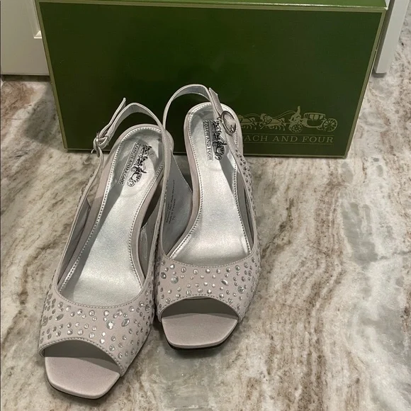 Coach and Four Women's Silver Slingback Heels - Picture 2 of 9